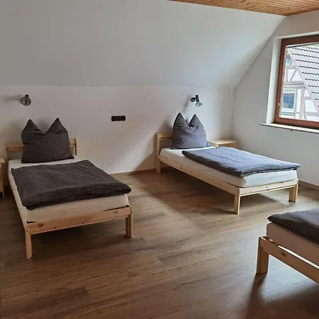 Main Appartement-haus - 97896 Freudenberg アパート